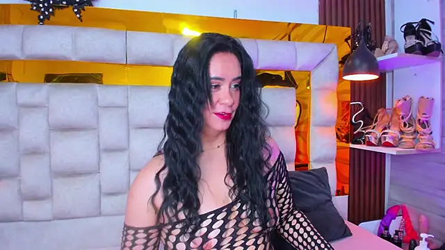 bigass monic online show from April 2026 02:18:01 AM