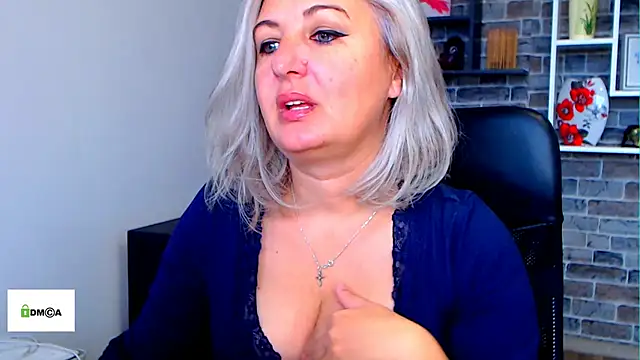 Snapshot of angel_devil_milf chatting on December 2025 11:25:02 AM angel devil milf online show from December 2025 11:25:02 AM