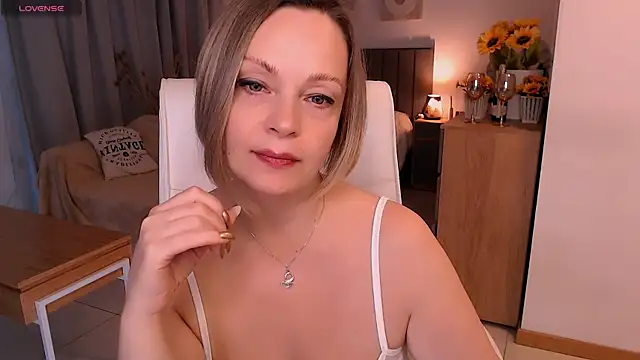 Tilly Eliot online show from June 2026 08:28:01 PM