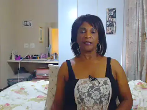 Snapshot of Hotgrannyx chatting on December 2024 09:44:02 AM Hotgrannyx online show from December 2024 09:44:02 AM