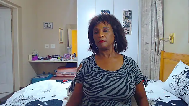 Snapshot of Hotgrannyx chatting on February 2025 12:17:02 PM Hotgrannyx online show from February 2025 12:17:02 PM
