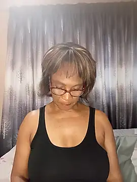 Snapshot of Hotgrannyx chatting on December 2025 03:13:01 AM Hotgrannyx online show from December 2025 03:13:01 AM