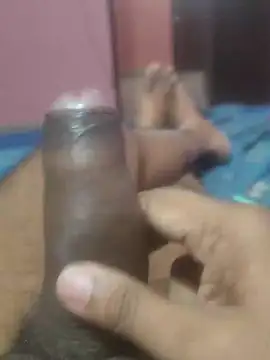 Snapshot of omar23121 chatting on December 2024 02:39:01 PM omar23121 online show from December 2024 02:39:01 PM