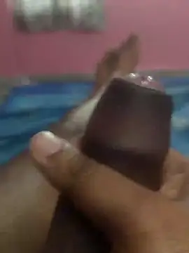 Snapshot of omar23121 chatting on December 2024 07:33:02 AM omar23121 online show from December 2024 07:33:02 AM