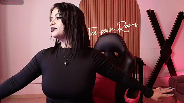 arianna smith  online show from February 2025 07:30:01 PM