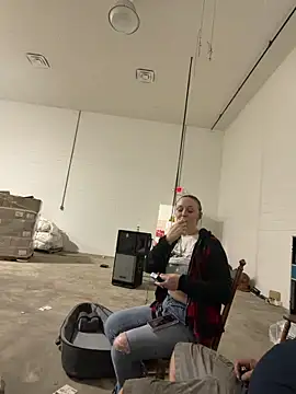 Snapshot of Charlie-N-Bubblez chatting on March 2026 02:59:01 AM Charlie-N-Bubblez online show from March 2026 02:59:01 AM