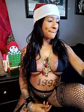 iitsolivia13 online show from December 2024 08:37:02 PM