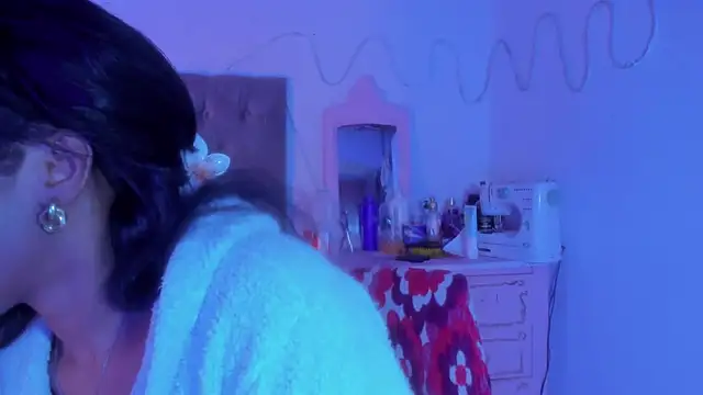 Snapshot of AfroGoddess chatting on October 2025 06:38:02 PM AfroGoddess online show from October 2025 06:38:02 PM