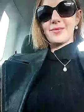 TopsyWilde online show from December 2024 04:26:01 PM