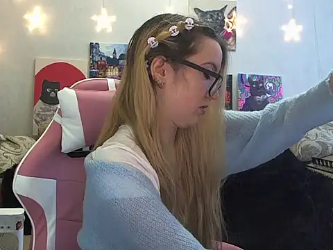 SecretSophia online show from October 2025 11:22:02 AM