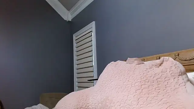 Lisaisluscious online show from February 2025 01:06:01 PM