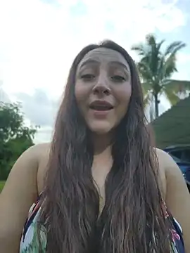 Snapshot of VickyHoult chatting on June 2026 10:52:02 PM VickyHoult online show from June 2026 10:52:02 PM