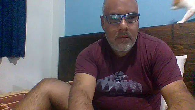 Snapshot of PhillDrake11 chatting on June 2026 10:54:02 PM PhillDrake11 online show from June 2026 10:54:02 PM