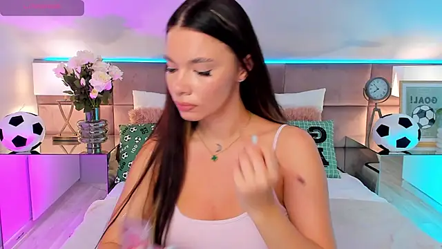 MiaMuse online show from June 2026 07:05:02 PM