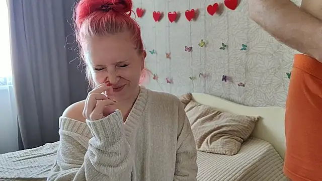 Snapshot of GenrikhBecca chatting on October 2025 07:53:02 AM GenrikhBecca online show from October 2025 07:53:02 AM