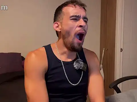 Emanuell   online show from March 2026 11:44:01 PM