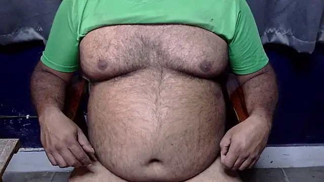 Snapshot of hairysubcub_70 chatting on March 2026 06:30:01 AM hairysubcub 70 online show from March 2026 06:30:01 AM