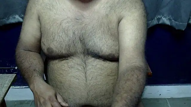 Snapshot of hairysubcub_70 chatting on March 2026 05:20:02 PM hairysubcub 70 online show from March 2026 05:20:02 PM