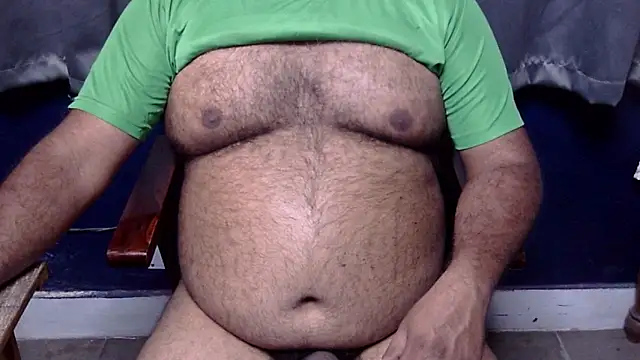 Snapshot of hairysubcub_70 chatting on March 2026 05:47:02 AM hairysubcub 70 online show from March 2026 05:47:02 AM