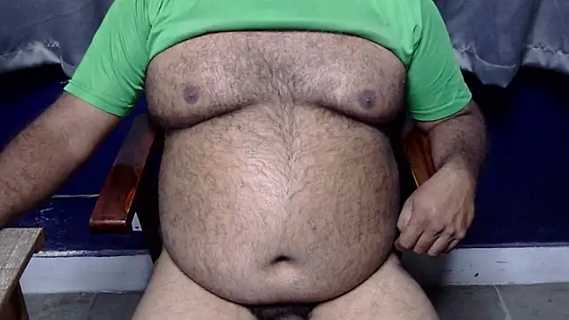 Snapshot of hairysubcub_70 chatting on March 2026 08:13:01 PM hairysubcub 70 online show from March 2026 08:13:01 PM