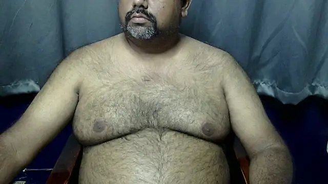 Snapshot of hairysubcub_70 chatting on April 2026 09:18:01 AM hairysubcub 70 online show from April 2026 09:18:01 AM
