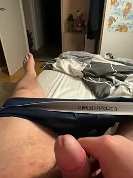 Snapshot of Tomi2244 chatting on February 2026 08:18:01 PM Tomi2244 online show from February 2026 08:18:01 PM