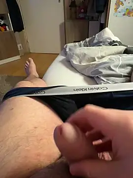 Snapshot of Tomi2244 chatting on March 2026 10:25:01 PM Tomi2244 online show from March 2026 10:25:01 PM