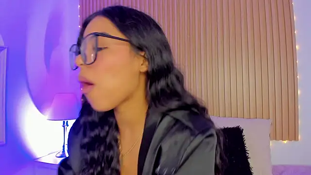 GenesisRuiz online show from February 2025 01:51:02 PM