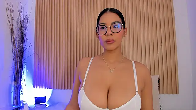 Snapshot of GenesisRuiz chatting on June 2026 10:48:01 AM GenesisRuiz online show from June 2026 10:48:01 AM