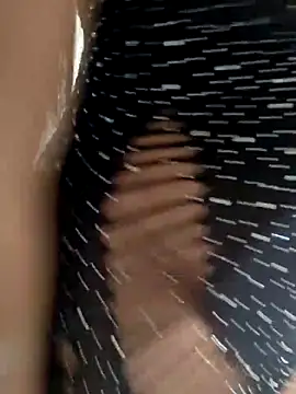 Snapshot of NeydeHotWife chatting on February 2025 08:03:02 PM NeydeHotWife online show from February 2025 08:03:02 PM