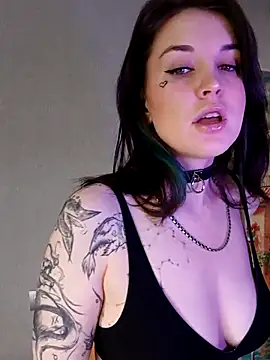 Snapshot of LazyTanukii chatting on October 2025 06:38:01 AM LazyTanukii online show from October 2025 06:38:01 AM