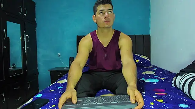 Snapshot of VincentSavage chatting on August 2026 12:12:02 AM VincentSavage online show from August 2026 12:12:02 AM