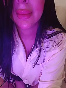 Snapshot of Queen_sousou chatting on July 2026 11:47:02 AM Queen sousou online show from July 2026 11:47:02 AM