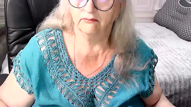 LolkaAlyss online show from May 2026 02:39:01 AM