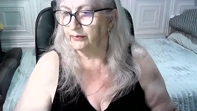 LolkaAlyss online show from May 2026 02:55:01 PM