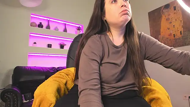 BattyMoll online show from February 2025 11:36:01 PM