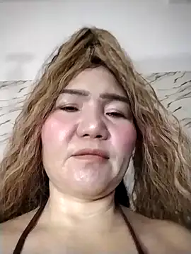 Snapshot of SweetAsianAss chatting on May 2026 04:19:01 AM SweetAsianAss online show from May 2026 04:19:01 AM