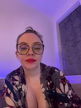 Snapshot of FemDom_RubyKnightXXO chatting on January 2025 06:49:01 PM FemDom RubyKnightXXO online show from January 2025 06:49:01 PM