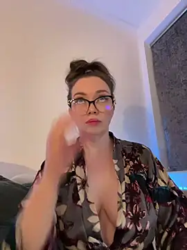 Snapshot of FemDom_RubyKnightXXO chatting on January 2025 11:24:01 PM FemDom RubyKnightXXO online show from January 2025 11:24:01 PM