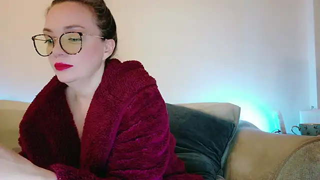 Snapshot of FemDom_RubyKnightXXO chatting on February 2025 05:09:01 PM FemDom RubyKnightXXO online show from February 2025 05:09:01 PM