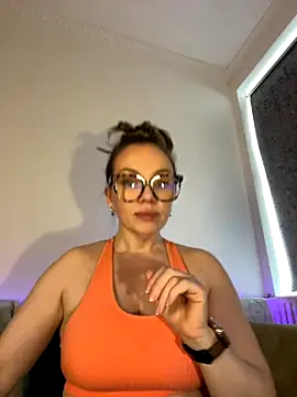 Snapshot of FemDom_RubyKnightXXO chatting on September 2025 05:02:01 PM FemDom RubyKnightXXO online show from September 2025 05:02:01 PM