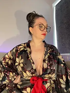 Snapshot of FemDom_RubyKnightXXO chatting on September 2025 05:14:01 PM FemDom RubyKnightXXO online show from September 2025 05:14:01 PM