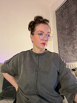 Snapshot of FemDom_RubyKnightXXO chatting on October 2025 06:31:01 PM FemDom RubyKnightXXO online show from October 2025 06:31:01 PM