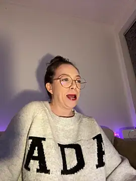 Snapshot of FemDom_RubyKnightXXO chatting on November 2025 05:15:01 PM FemDom RubyKnightXXO online show from November 2025 05:15:01 PM