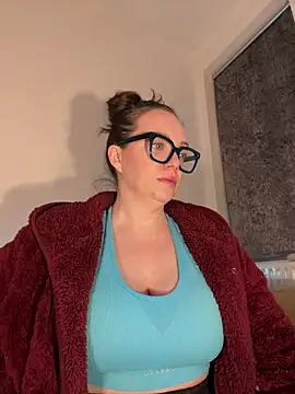 FemDom RubyKnightXXO online show from January 2026 07:40:01 PM