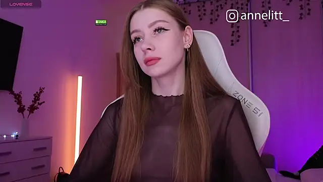 Annelitt online show from December 2025 09:22:02 PM