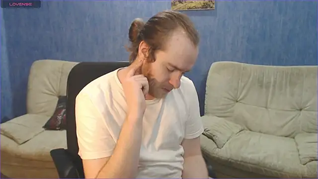 Touch me more please online show from November 2025 01:55:02 PM