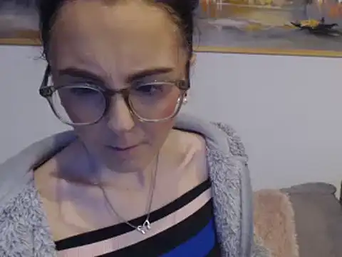 Snapshot of cleophee chatting on January 2025 07:11:02 AM cleophee online show from January 2025 07:11:02 AM