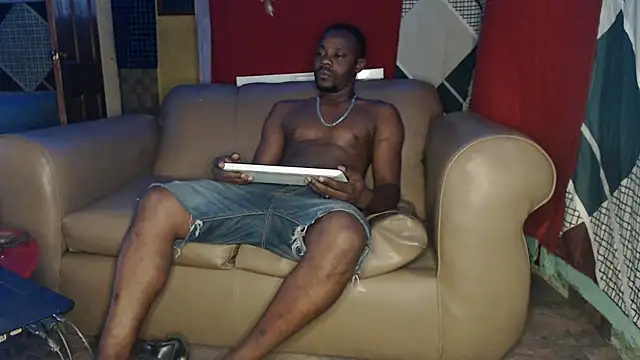 Tirichexxx online show from December 2024 06:29:01 PM