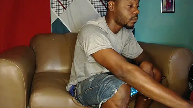 Tirichexxx online show from February 2025 08:35:02 PM